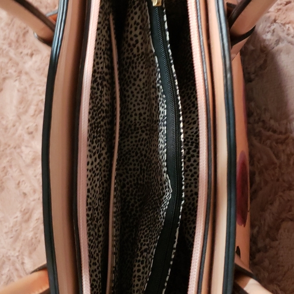 PURSE - Picture 4 of 4